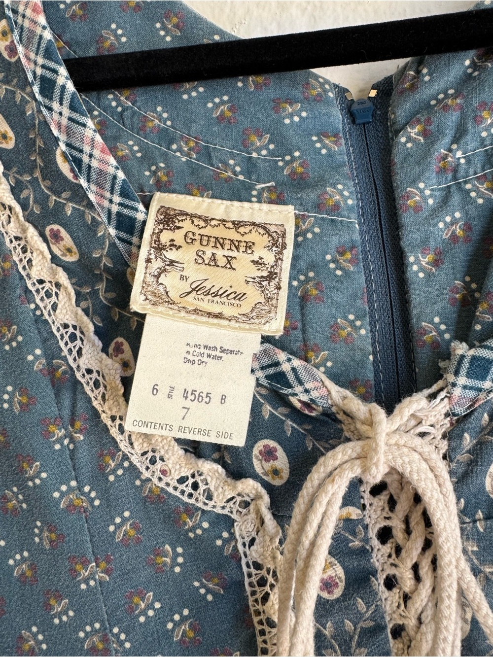 Vintage 1970s Gunne Sax Light Blue Floral Print Peplum Bodice Midi Dress Size 7 - Picture 4 of 10